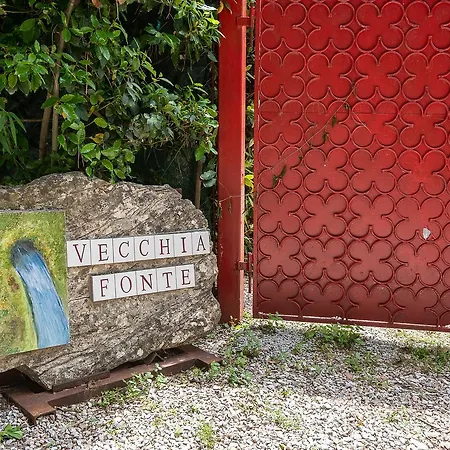 Vecchia Fonte *