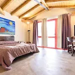 Vecchia Fonte Bed & Breakfast 3*