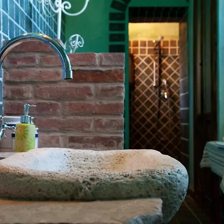 Vecchia Fonte Couette-café